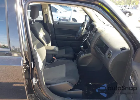 2015 Jeep Patriot Latitude из США, поврежденный, VIN 1C4NJPFB9FD171898